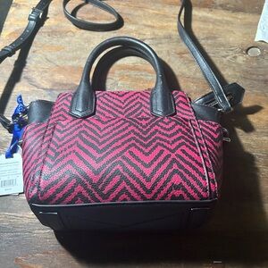 Chevron Patterned Satchel in Black and Pink new